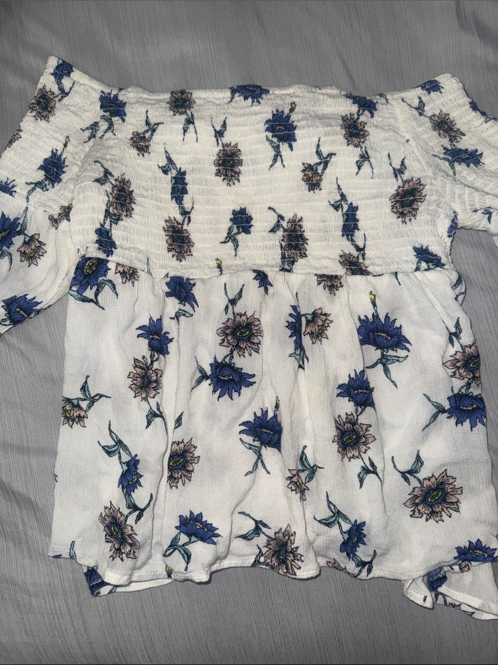 Arizona Jean Company White Floral Off-Shoulder Smocked Tunic
